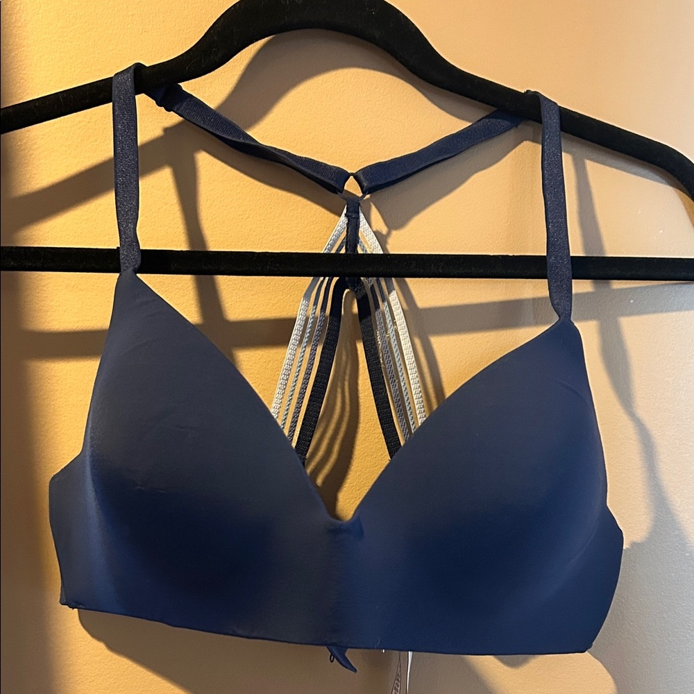 VIctoria Secret T-shirt Lightly Lined Blue Bra